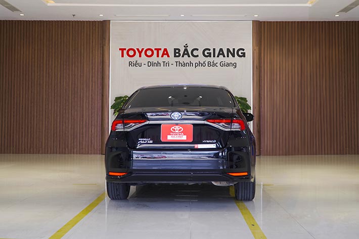 Xe-Altis-da-qua-su-dung-4