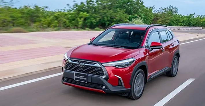 Toyota Corolla Cross 2023: Giá xe & đánh giá thông số kỹ thuật (6/2023)